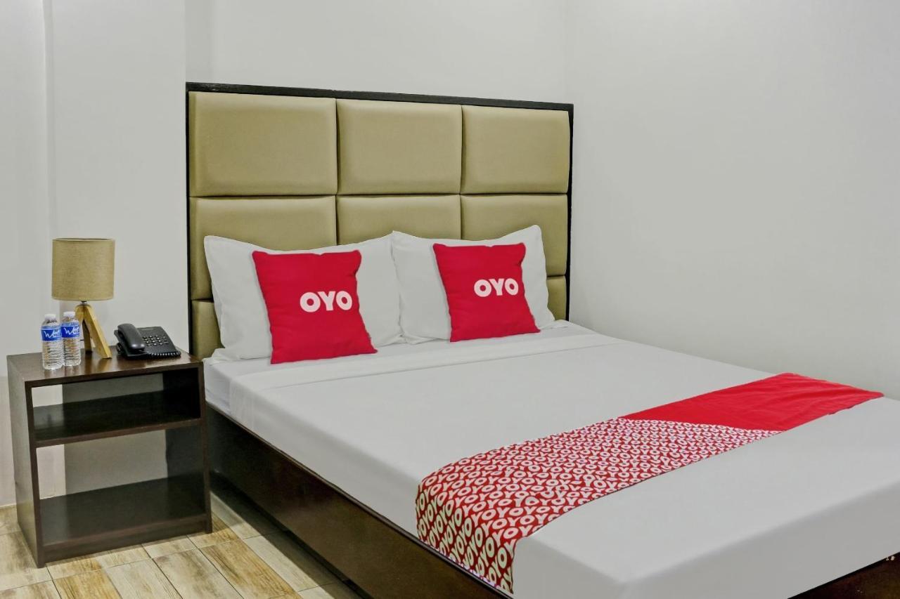 เรดดอร์ซ พลัส เนียร์ ซูบิกทาวน์ ซัมบาเลส Hotel ภายนอก รูปภาพ